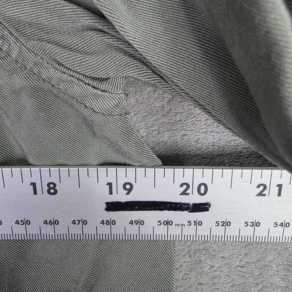 Womens American Eagle Green Boyfriend Fit Shirt Button Up Long Sleeve Viscose M - Picture 6 of 8